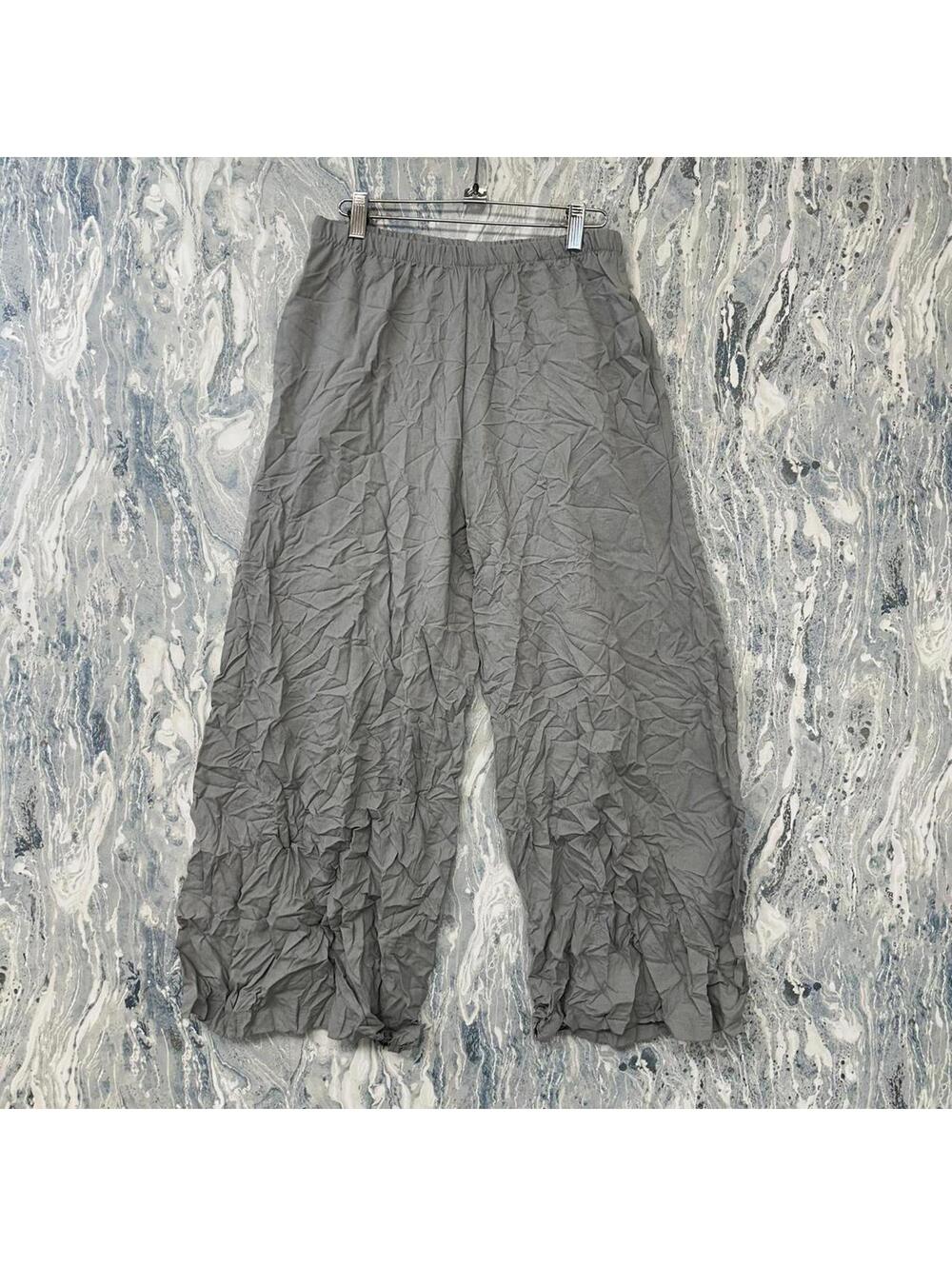 Boho Indie square by neetu malik Gray Crinkle Wide-Leg Pants (L)